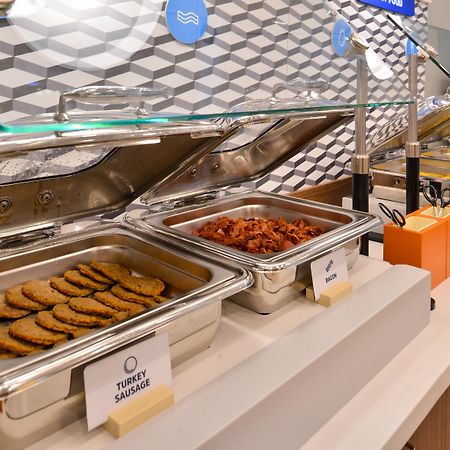 Holiday Inn Express Hotel & Suites Pittsburgh Airport By Ihg Робинсон-Тауншип Экстерьер фото