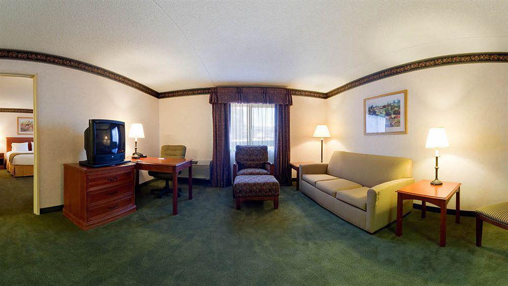 Holiday Inn Express Hotel & Suites Pittsburgh Airport By Ihg Робинсон-Тауншип Номер фото