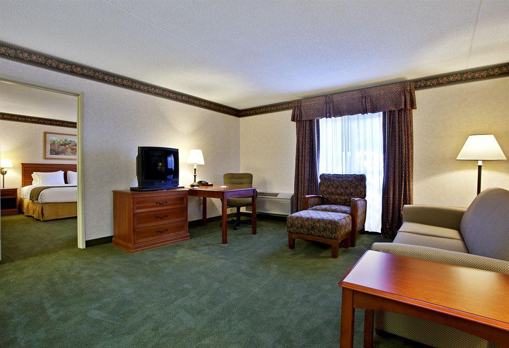 Holiday Inn Express Hotel & Suites Pittsburgh Airport By Ihg Робинсон-Тауншип Номер фото