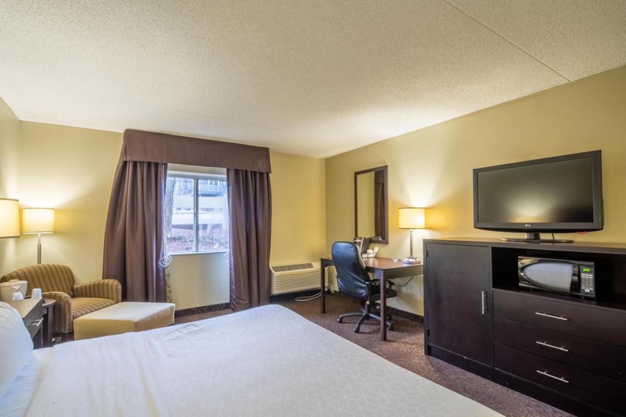 Holiday Inn Express Hotel & Suites Pittsburgh Airport By Ihg Робинсон-Тауншип Экстерьер фото