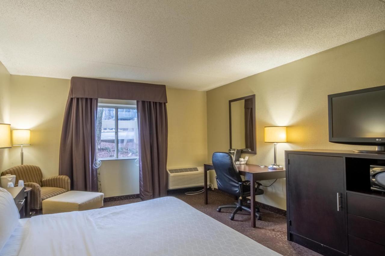 Holiday Inn Express Hotel & Suites Pittsburgh Airport By Ihg Робинсон-Тауншип Экстерьер фото