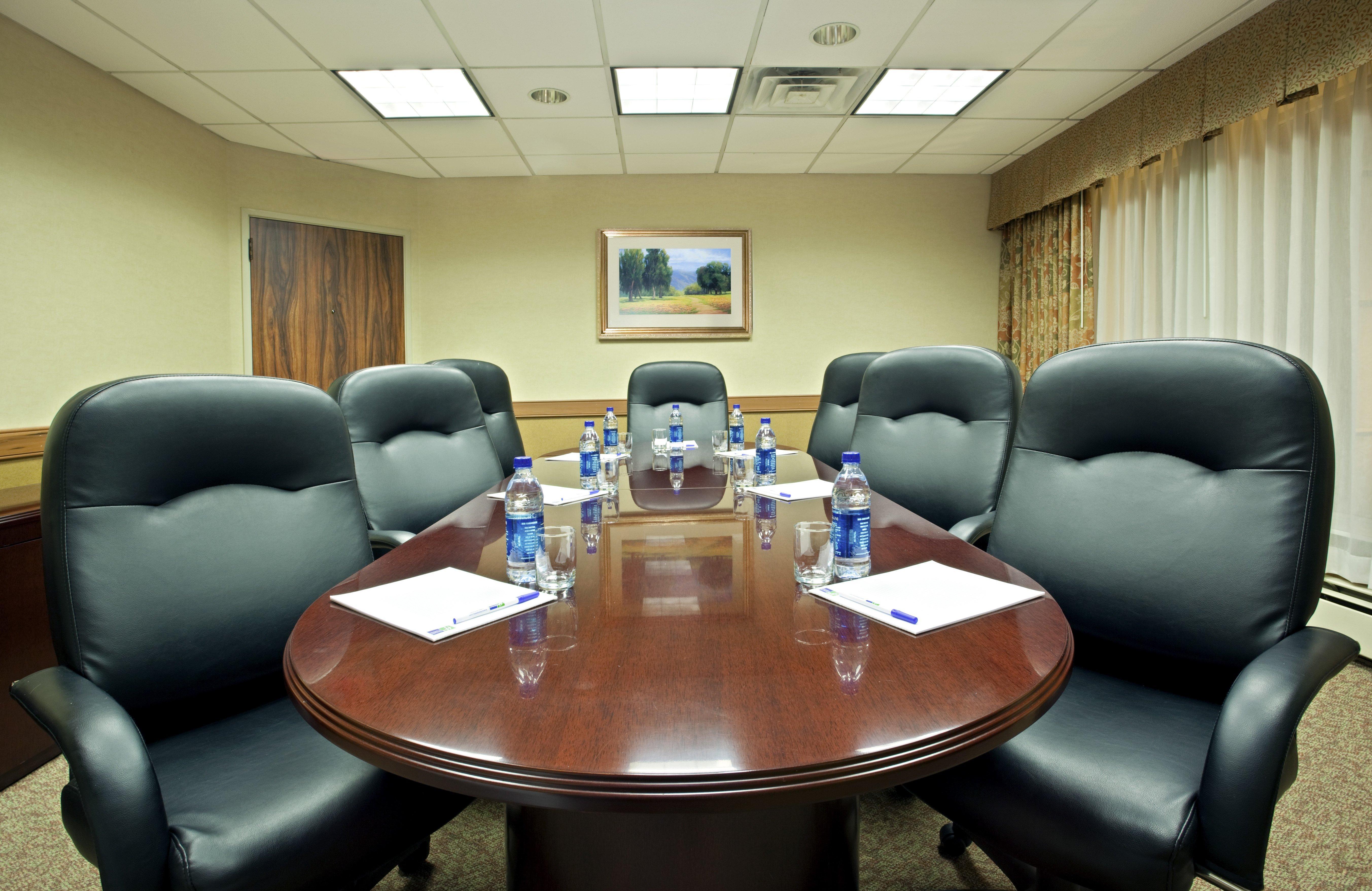 Holiday Inn Express Hotel & Suites Pittsburgh Airport By Ihg Робинсон-Тауншип Экстерьер фото