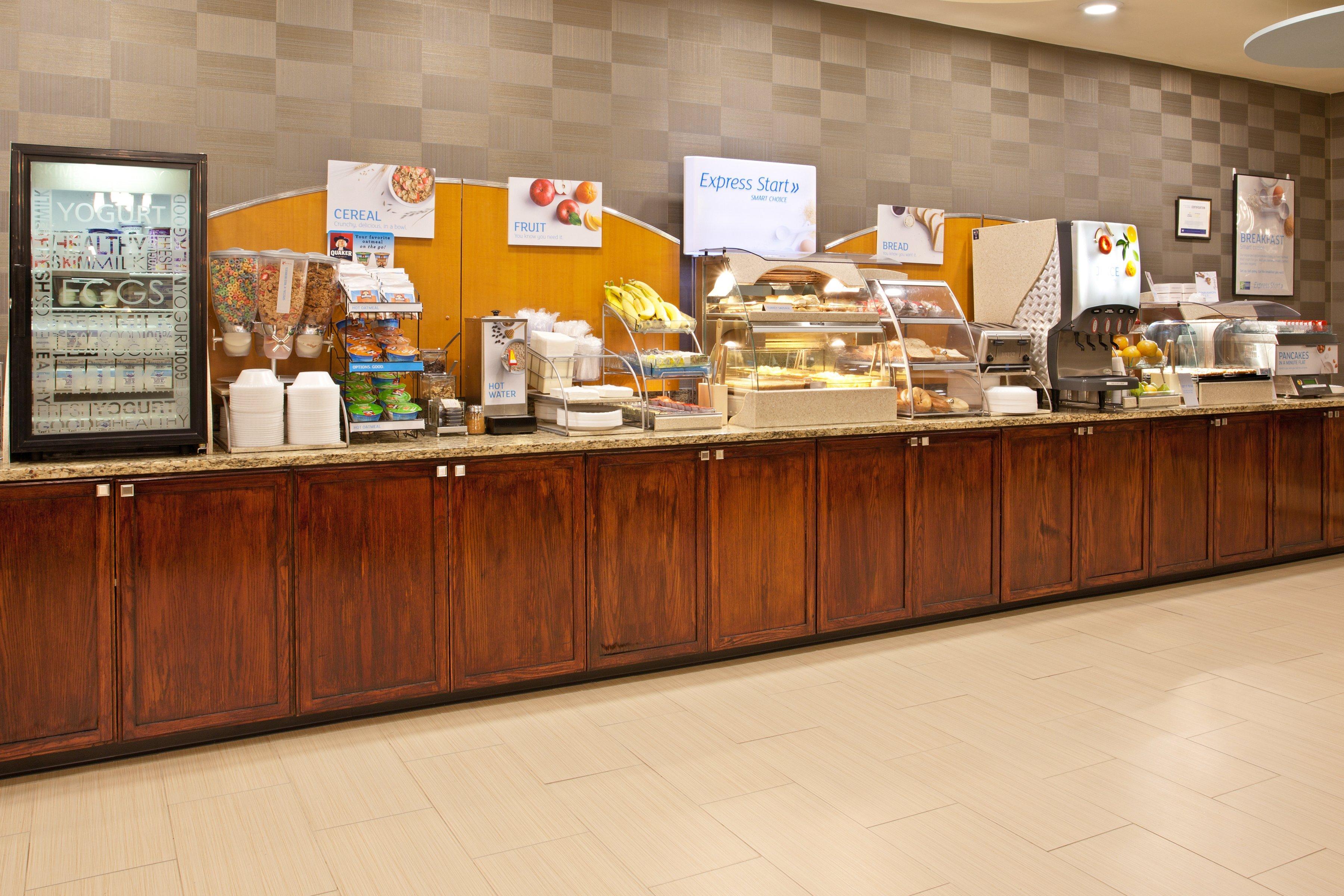 Holiday Inn Express Hotel & Suites Pittsburgh Airport By Ihg Робинсон-Тауншип Экстерьер фото