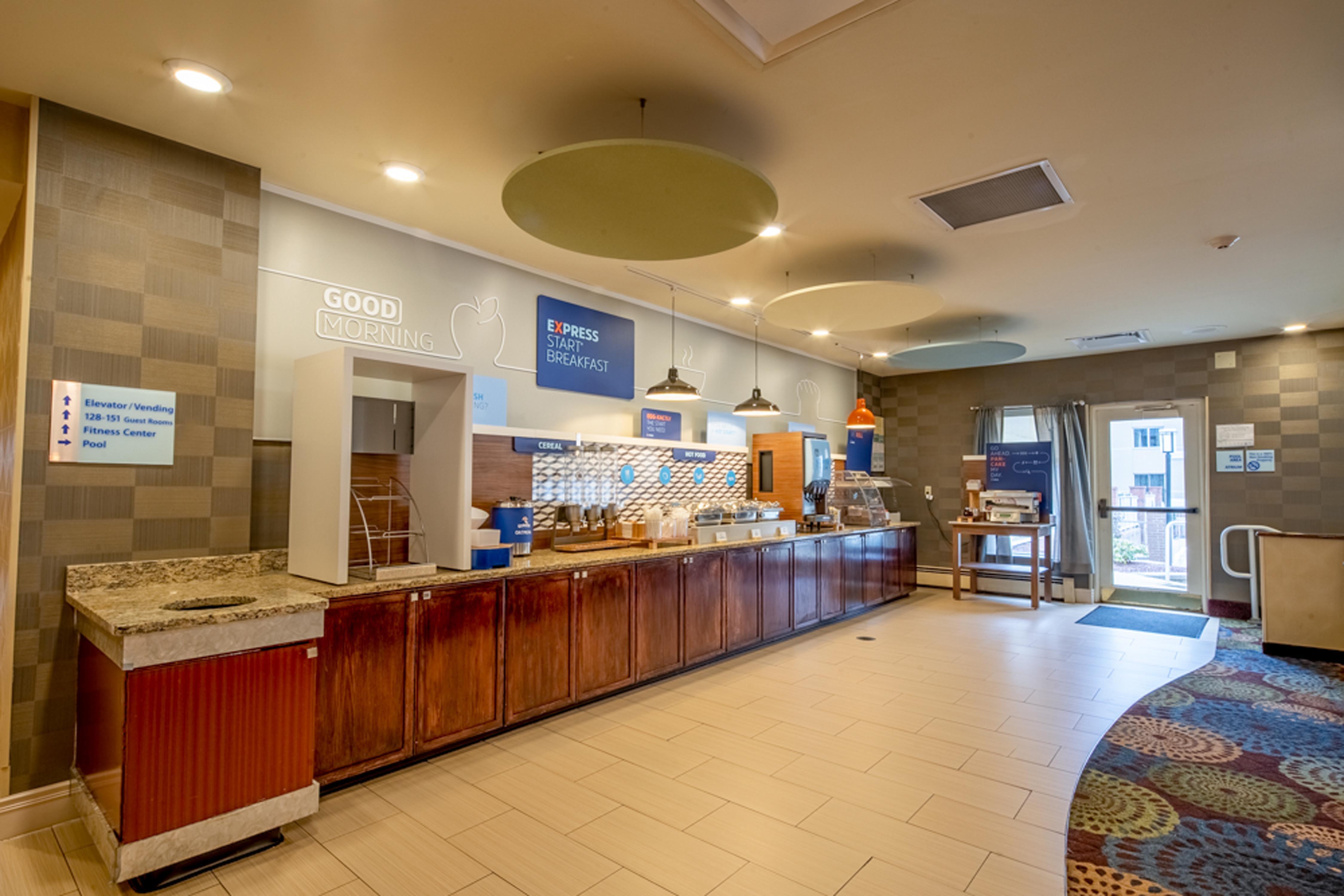 Holiday Inn Express Hotel & Suites Pittsburgh Airport By Ihg Робинсон-Тауншип Экстерьер фото