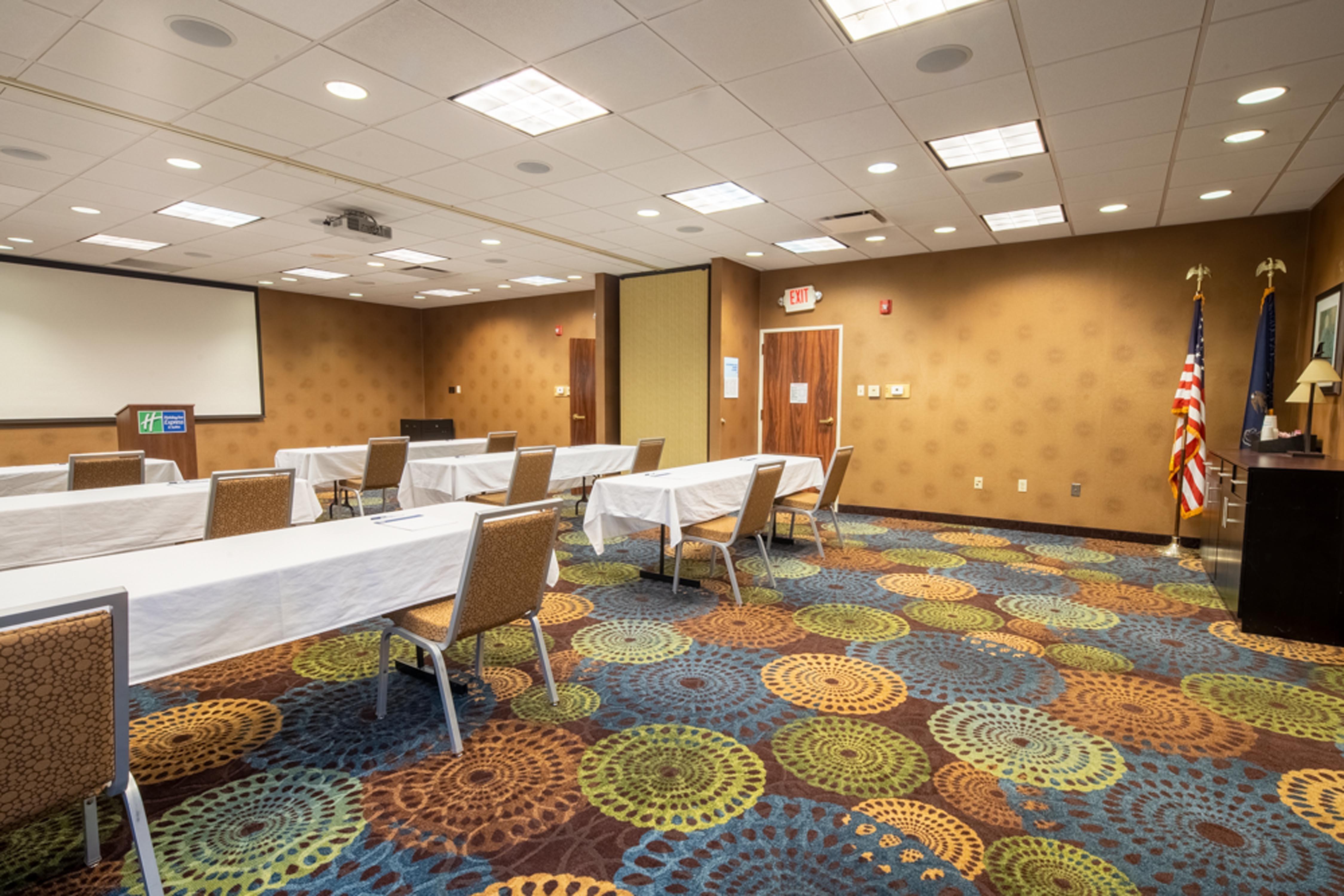 Holiday Inn Express Hotel & Suites Pittsburgh Airport By Ihg Робинсон-Тауншип Экстерьер фото
