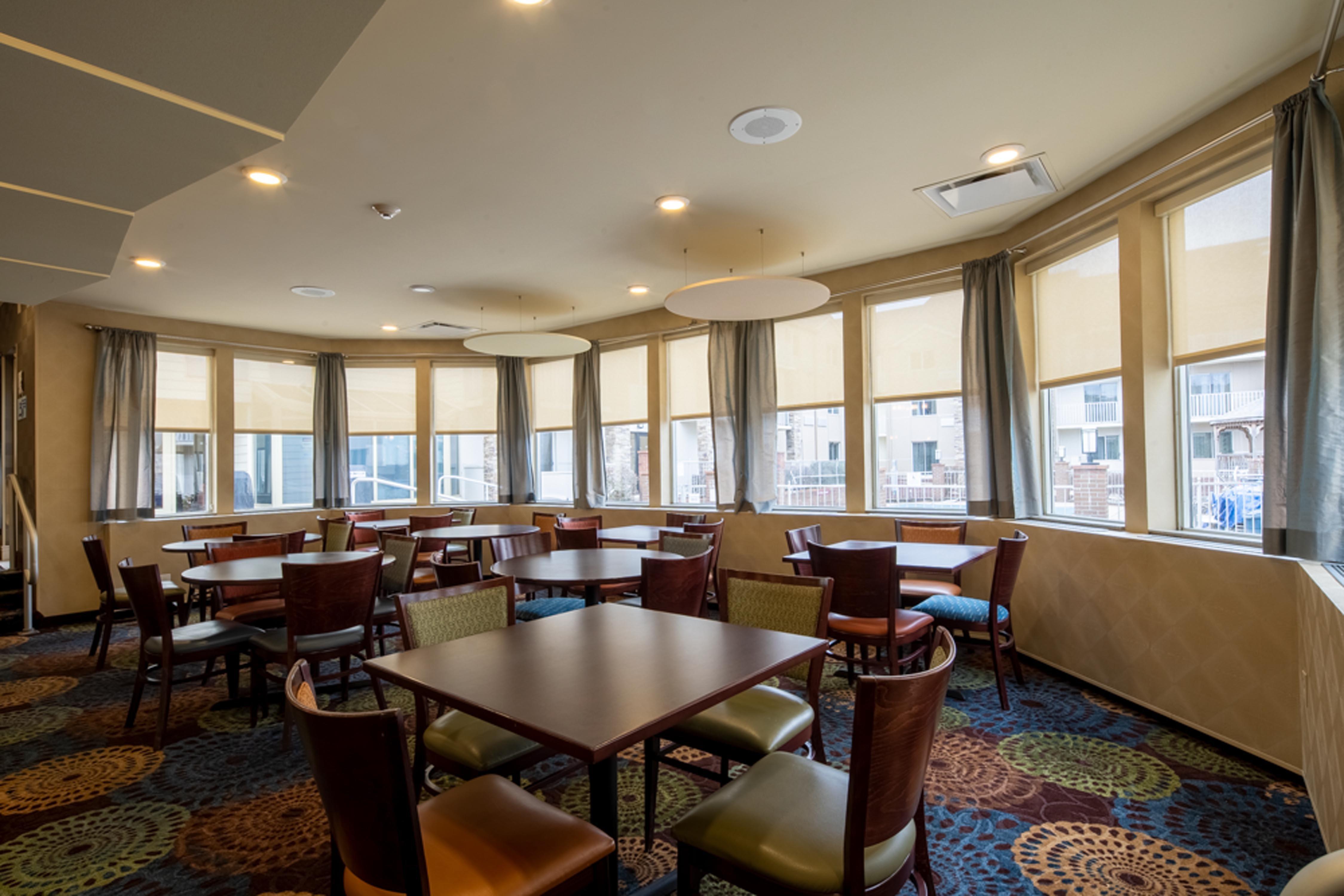 Holiday Inn Express Hotel & Suites Pittsburgh Airport By Ihg Робинсон-Тауншип Экстерьер фото